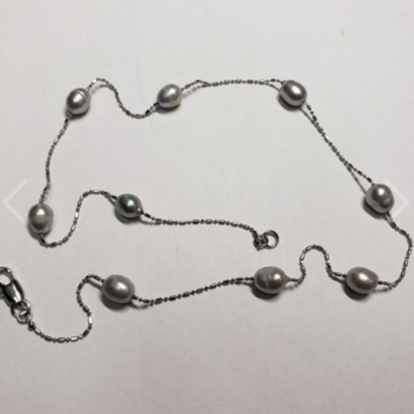 Silver Freshwater Pearl Necklace NEW-FINAL PRICE - Picture 2 of 2